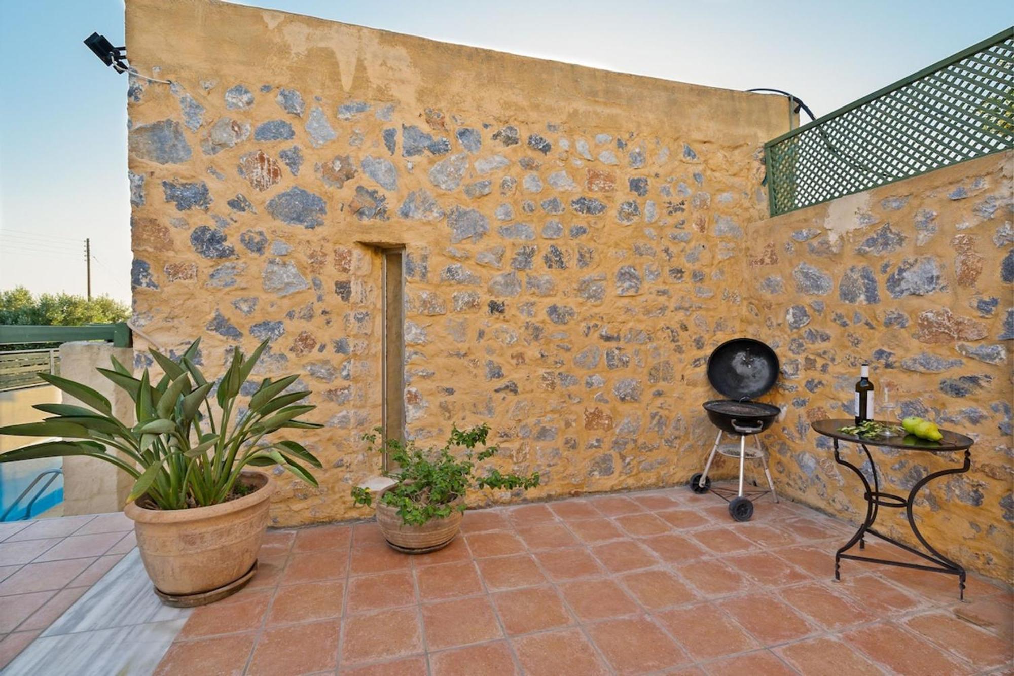 Livadia  Villa Mediterranea, With Heated Pool מראה חיצוני תמונה