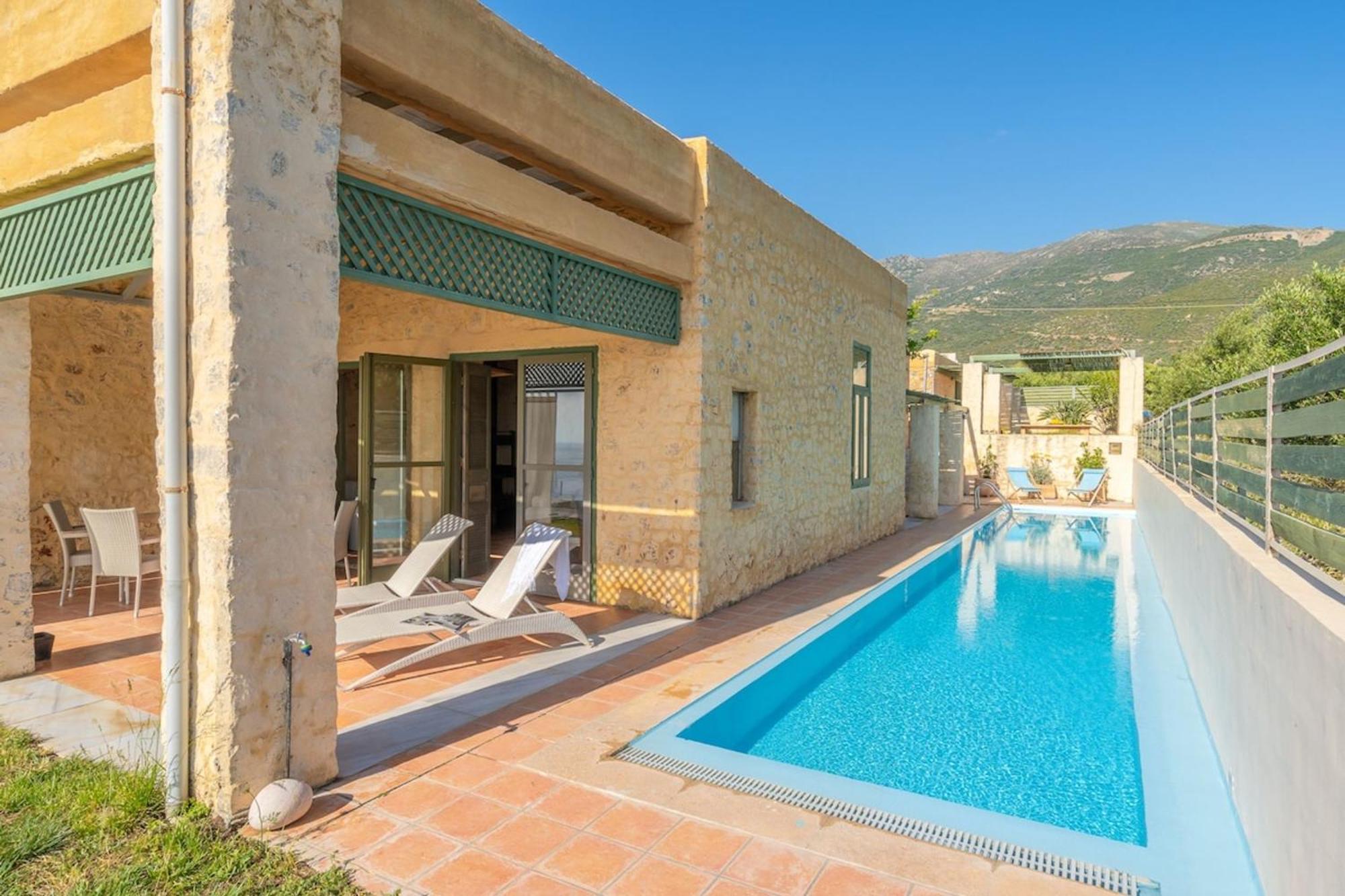 Livadia  Villa Mediterranea, With Heated Pool מראה חיצוני תמונה