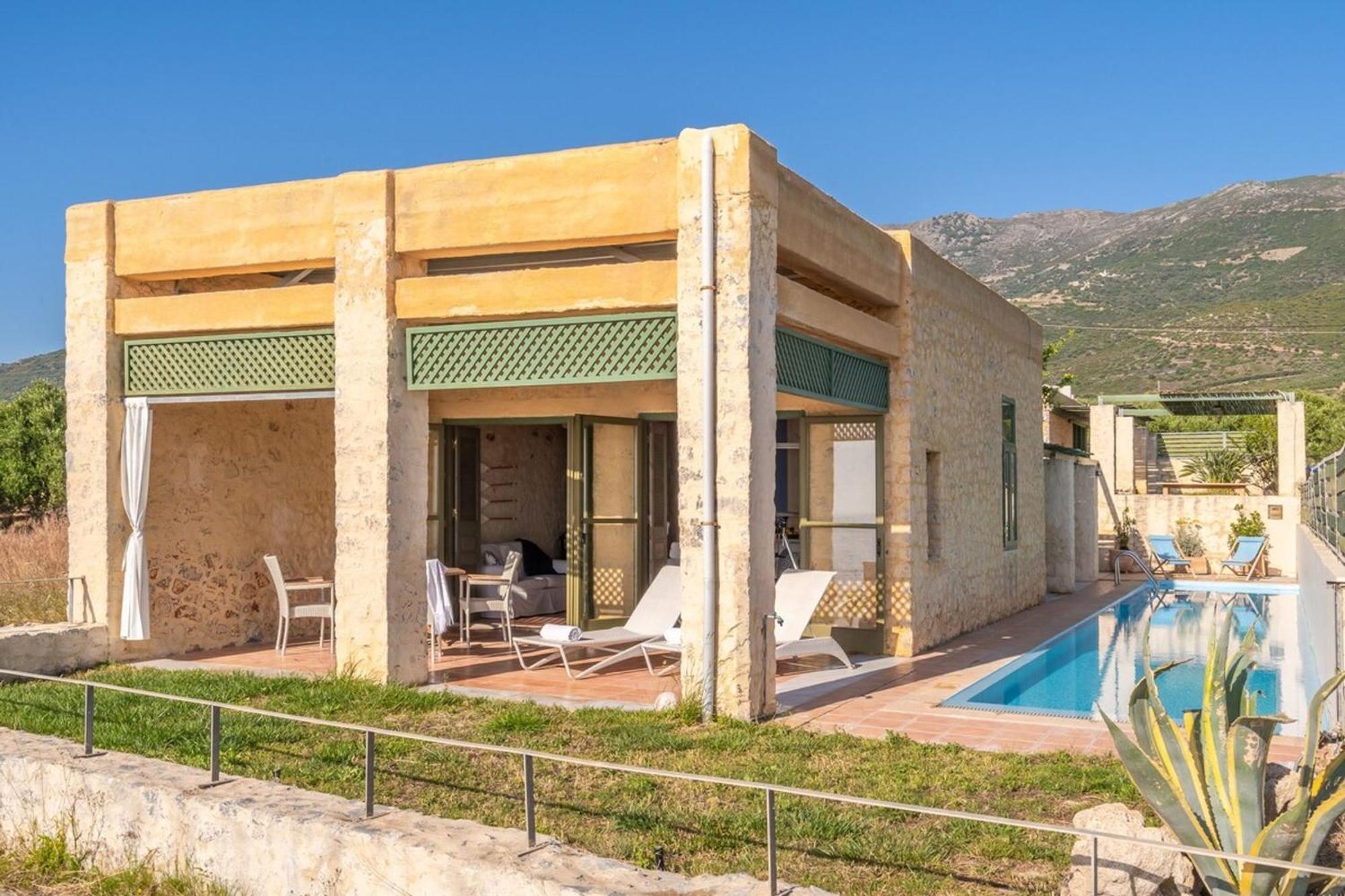 Livadia  Villa Mediterranea, With Heated Pool מראה חיצוני תמונה